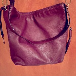 Fossil pebble leather burgundy maroon wine colored crossbody purse satchel